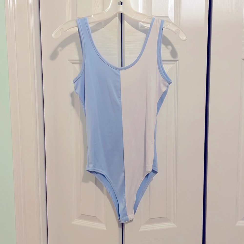 Scoop neck bodysuit: Size M